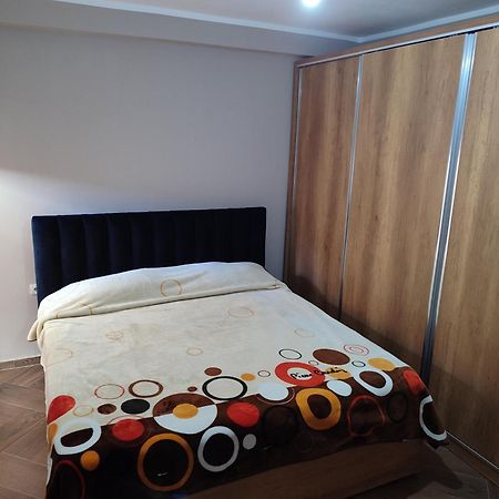 Maksimilian Apartament Durrës Eksteriør billede