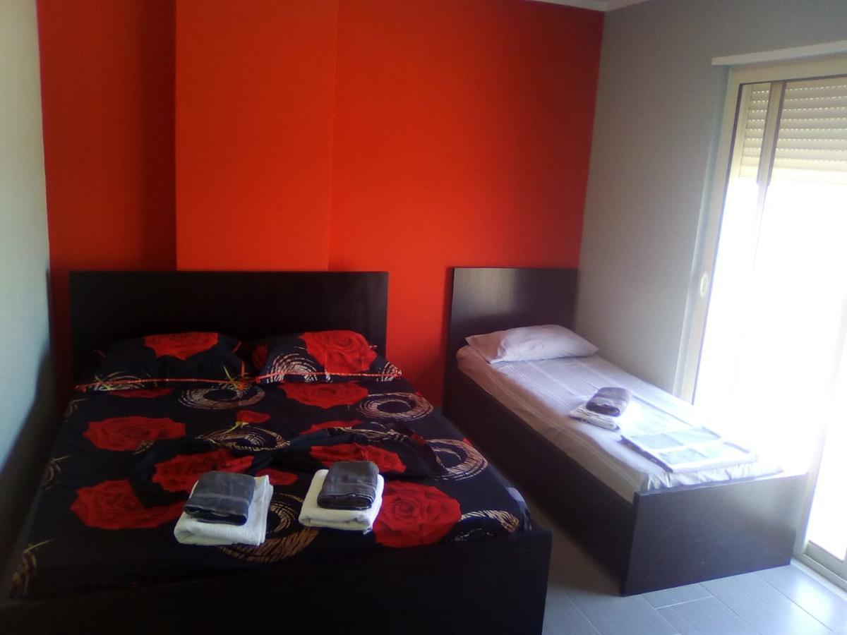 Maksimilian Apartament Durrës Eksteriør billede